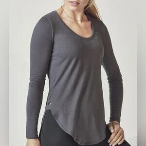 Fabletics Teresa Long Sleeve Tunic Top Small Gray High Low Hem Side Detail Knit